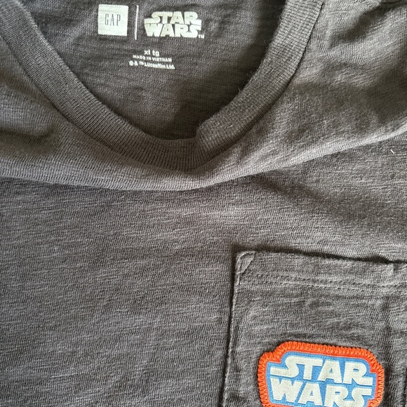 GAP STAR WARS tshirt - size boys XL - Picture 3 of 5